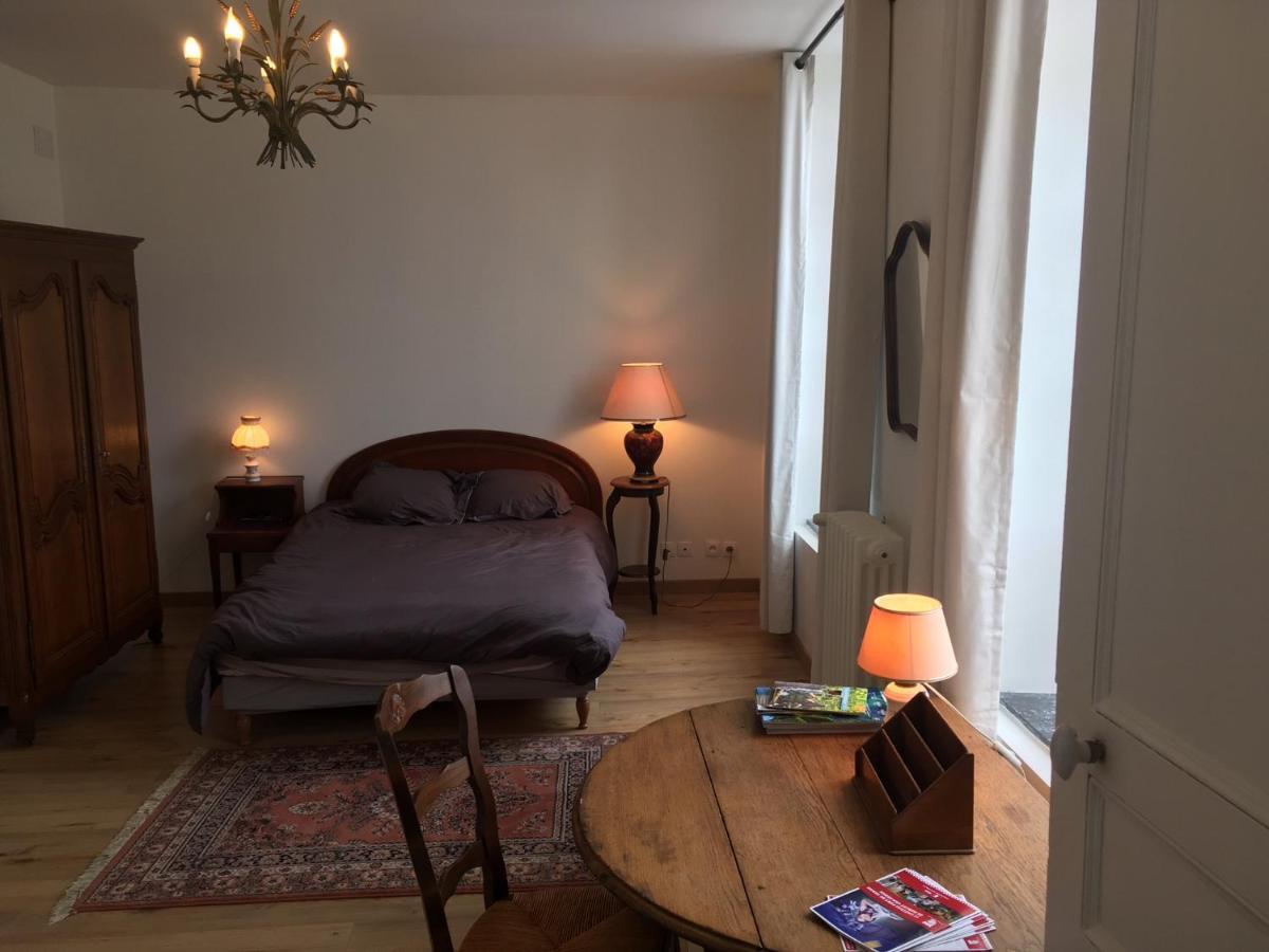 Chambre D'Hote Du Quai Rimbaud Charleville-Mezieres Ngoại thất bức ảnh